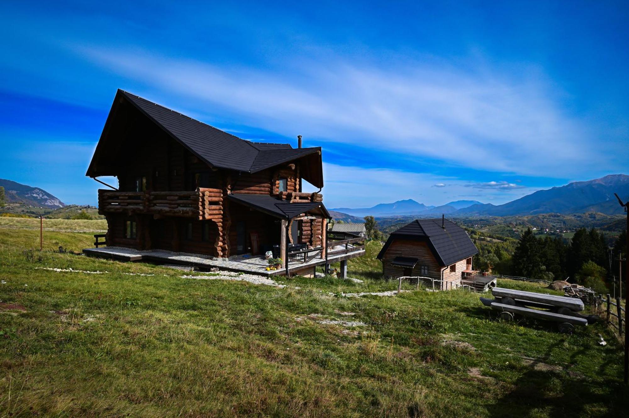 Villa The Barn à Şirnea Extérieur photo