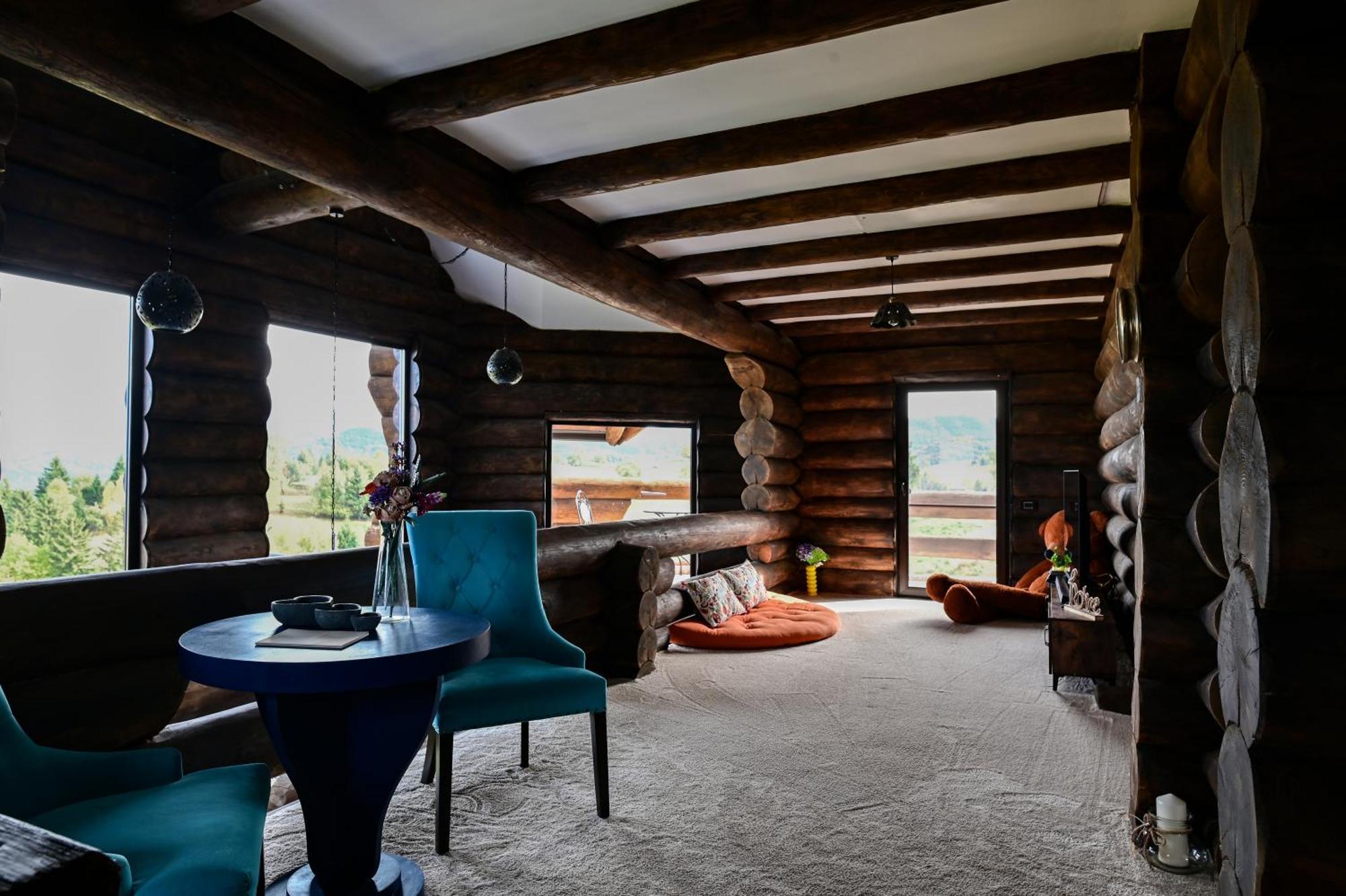 Villa The Barn à Şirnea Extérieur photo