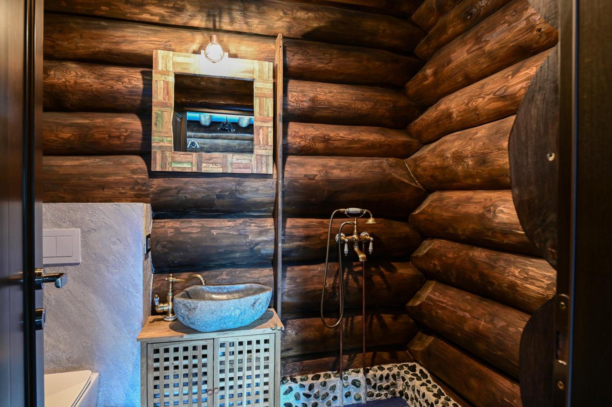 Villa The Barn à Şirnea Extérieur photo