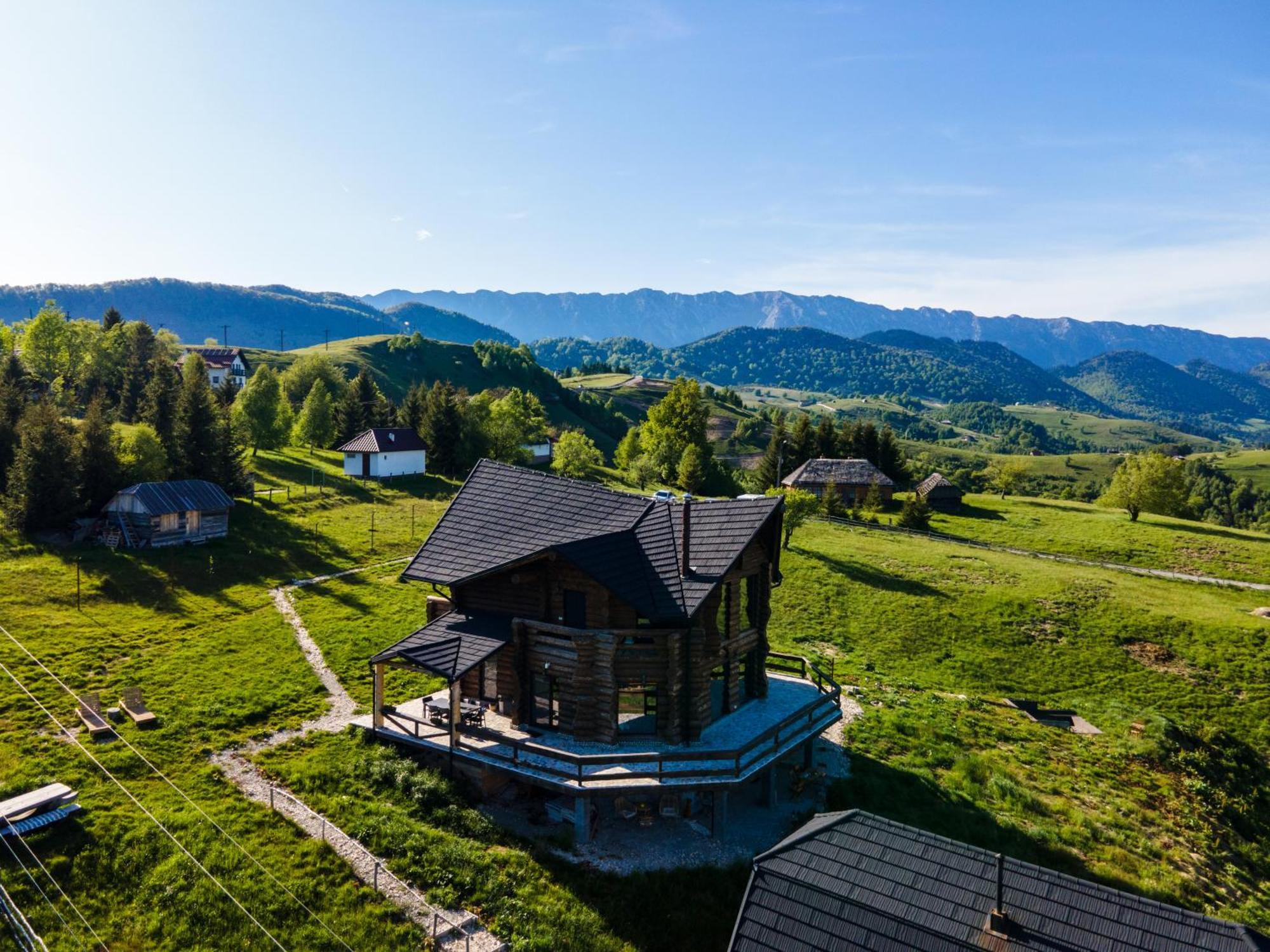 Villa The Barn à Şirnea Extérieur photo