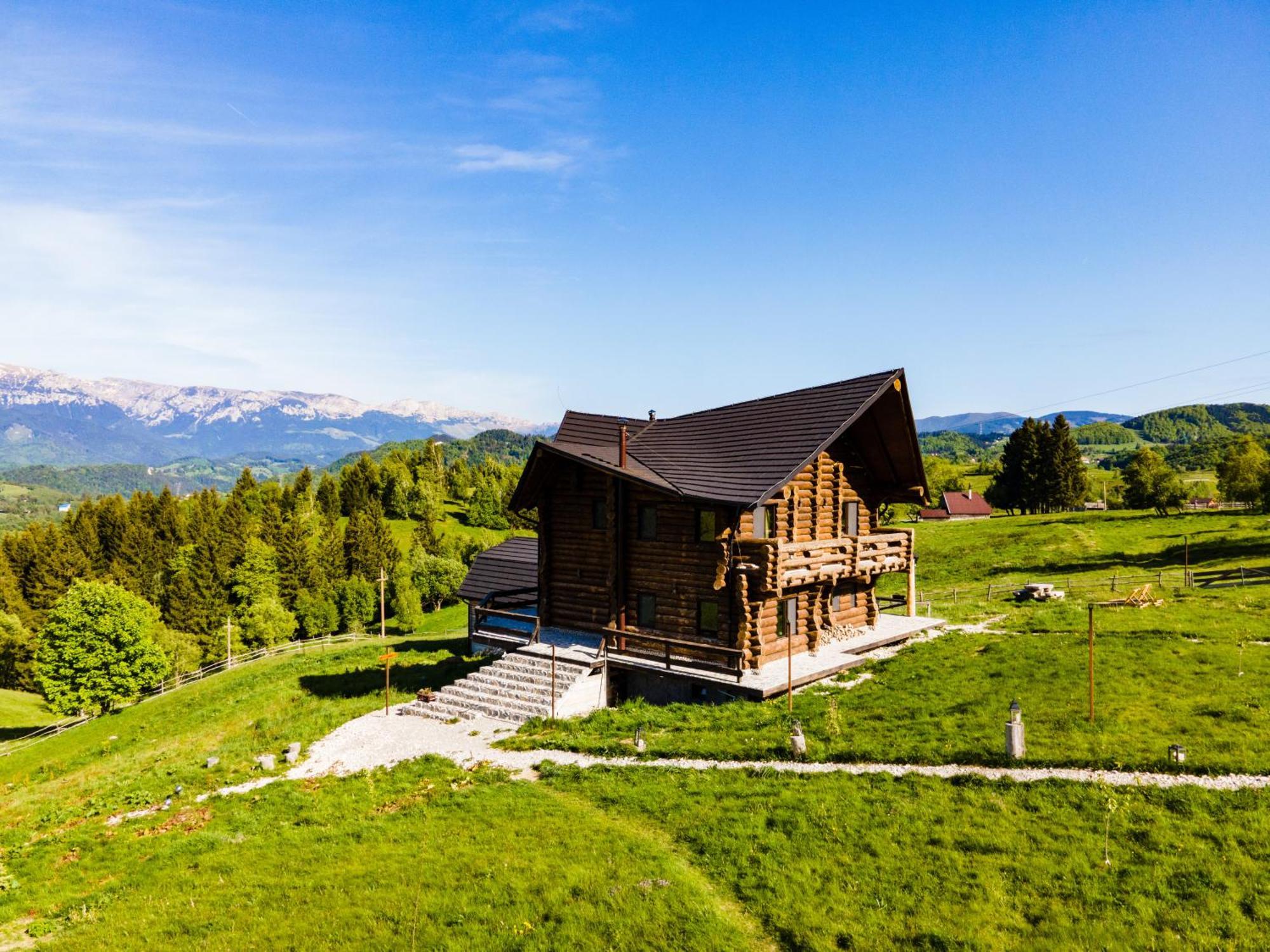 Villa The Barn à Şirnea Extérieur photo